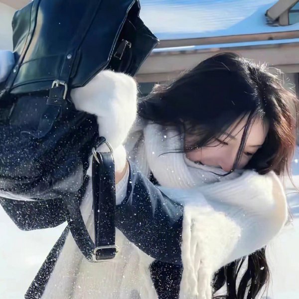 尸缠妖后 海报